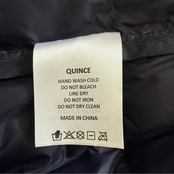 Quince Lightweight Down Puffer Jacket, Navy Blue, Size M - Picture 7 of 9